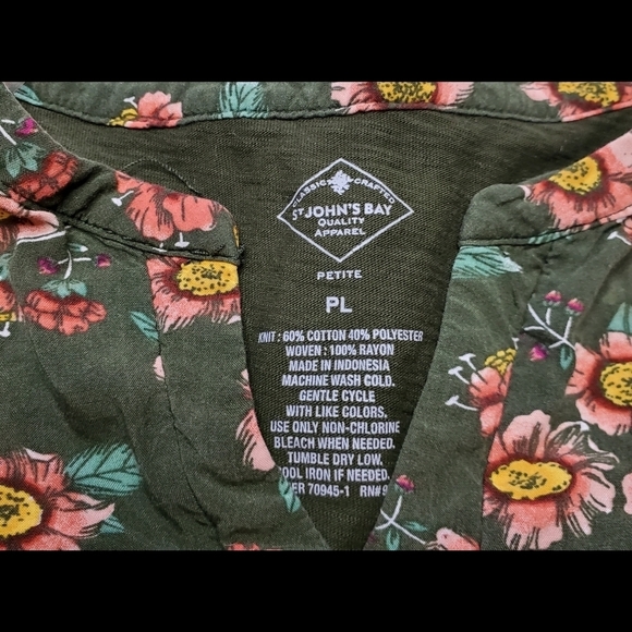 St. John's Bay Long Sleeve Floral Top - Picture 2 of 4